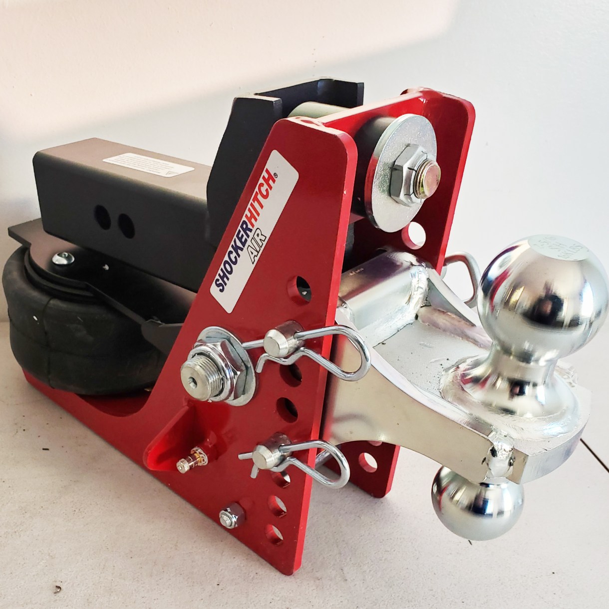 Refurbished Shocker Air Bumper Hitch Combo Ball (Used/Like New)