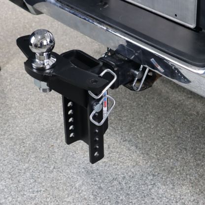 Shocker XR Raised Hitch with Sway Mount Tabs - 10 Hole Frame - Installed