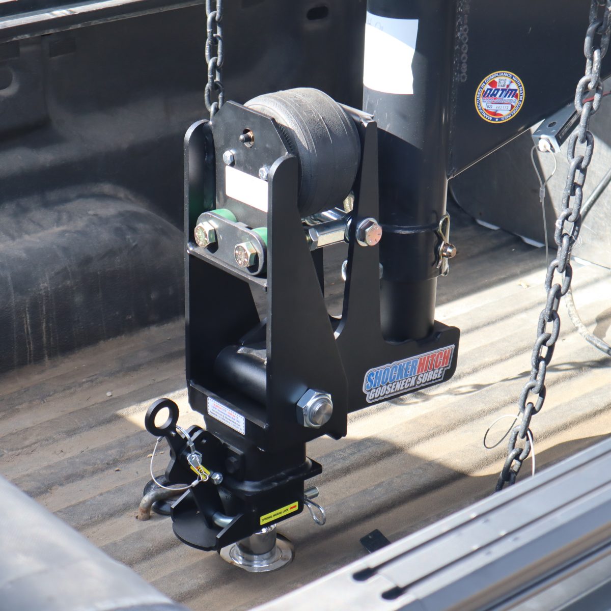 Gooseneck Air Hitch 9" Offset Shift Lock Coupler Installed