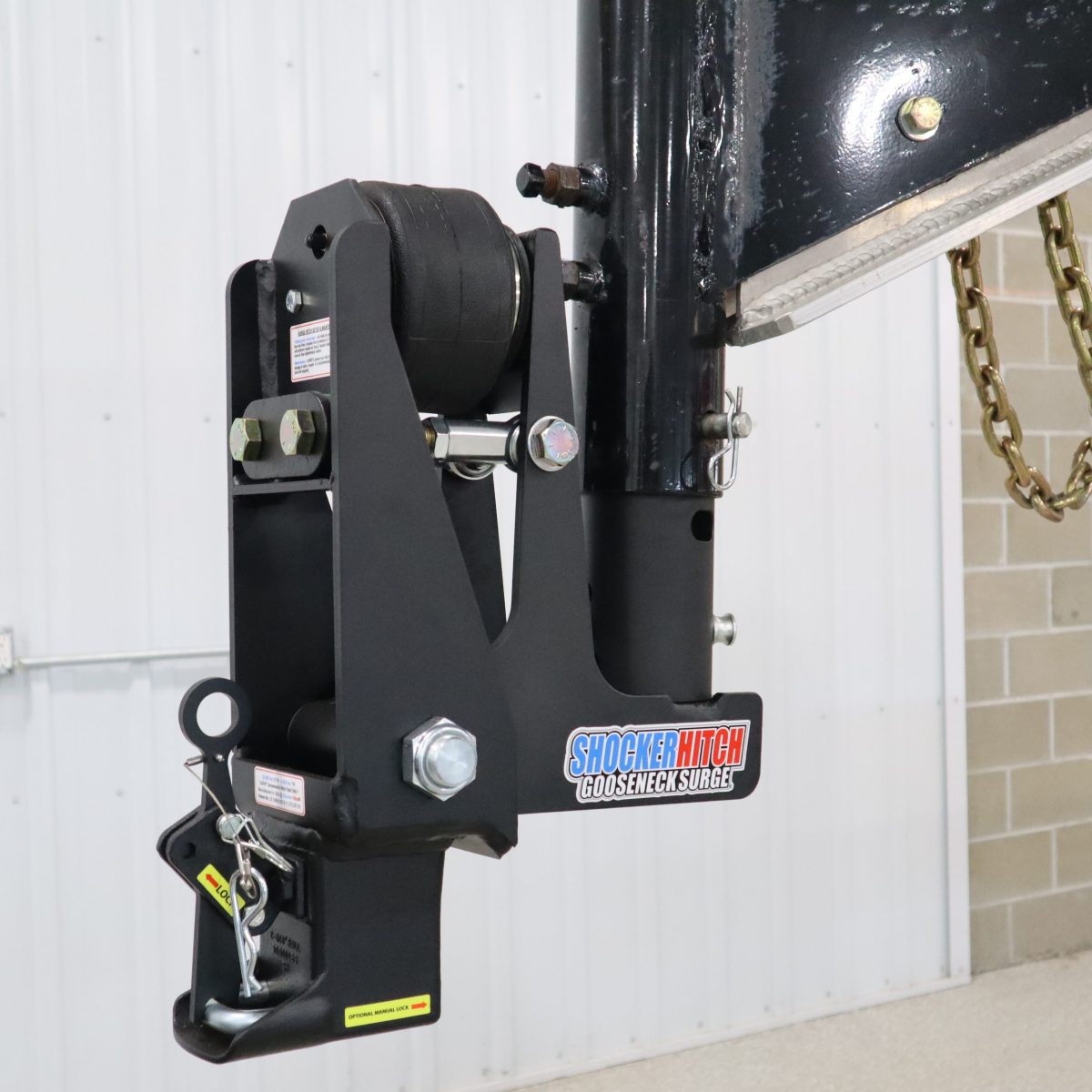 Gooseneck Air Hitch 9" Offset Shift Lock Coupler on Aluminum Trailer