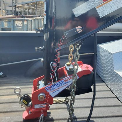 Shocker Gooseneck Air Hitch & Coupler Installed on Maxx-D (Round Stem - Angled Pin)