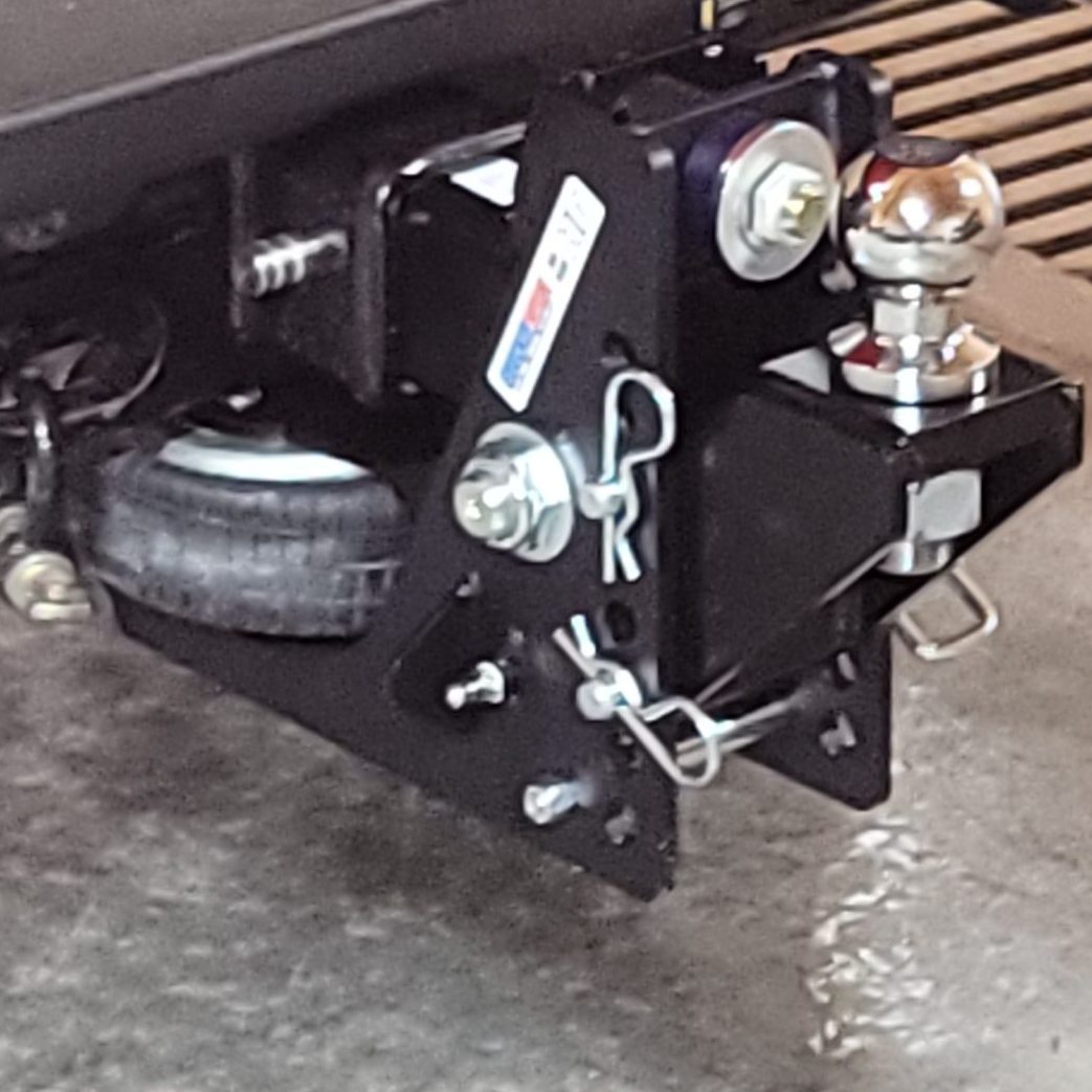 Shocker HD Max Black Air Hitch with Raised Ball on Super Duty