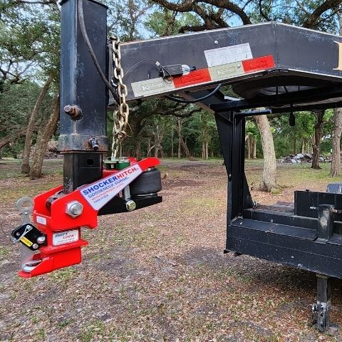 Shocker Gooseneck Air Hitch & Coupler (Square Stem) on Kaufman