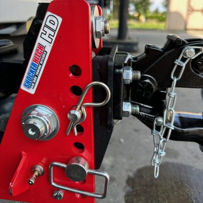 Shocker HD Air Hitch with Pintle & Ball Close Up