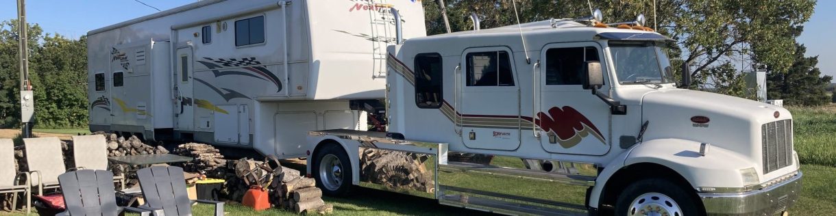 Shocker Quick Air 5th Wheel to Gooseneck Banner