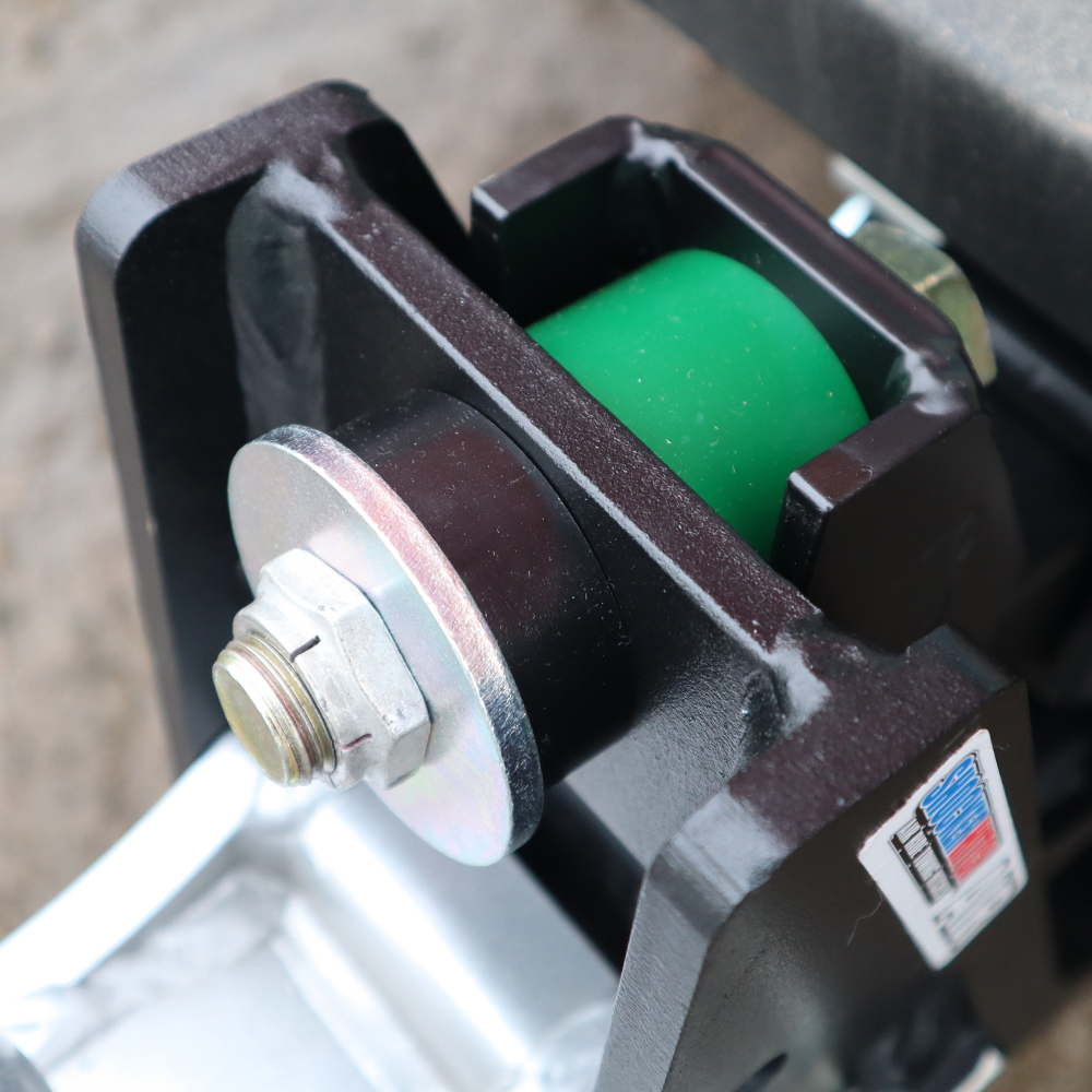 Max Black Air Hitch Built in Dual Bump Cushions for Extra Performance on Rough Roads