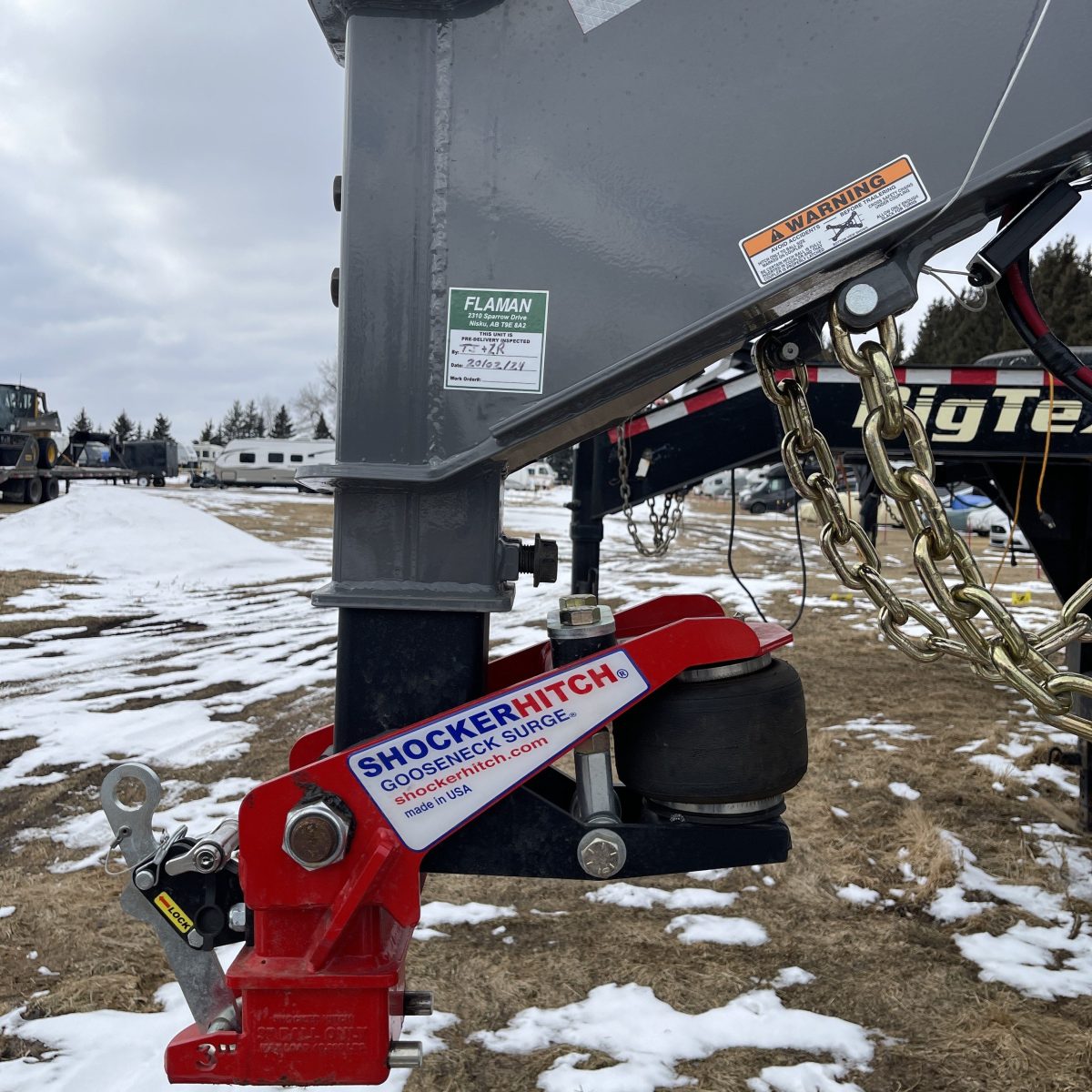 Driver Side View of Shocker 40K Gooseneck Surge Air Hitch with 3" Ball Coupler - 4.5" Square for Diamond C Telescoupler with Bolted Stem Pattern