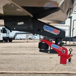 Quick Air Gooseneck with Shift Lock Coupler For 5th Wheel Gooseneck - In Use Side