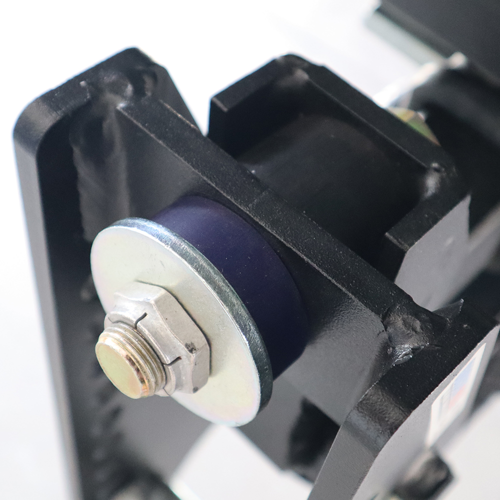 Shocker HD 20K Max Black Super Drop Hitch - Built in Dual Bump Cushions