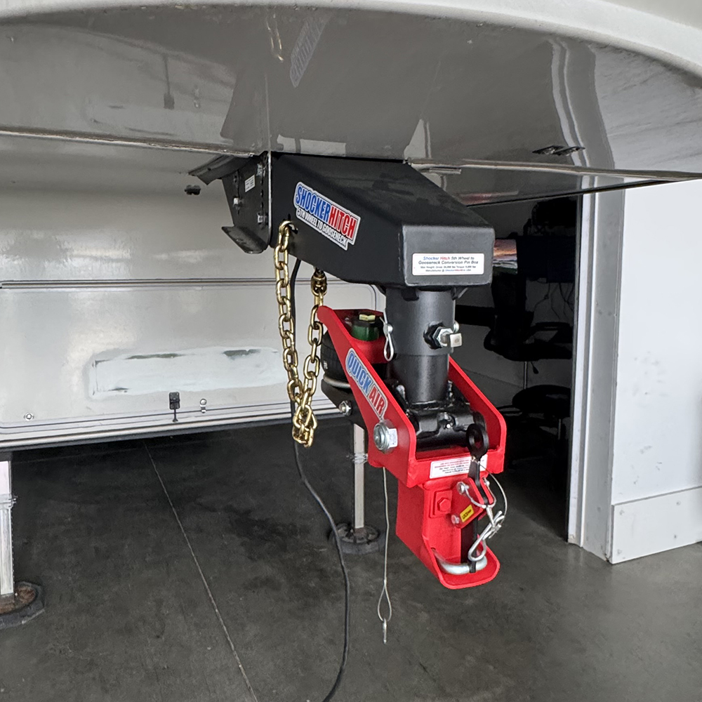 Quick Air 5th to Gooseneck Hitch & Shift Lock Coupler - On Camper