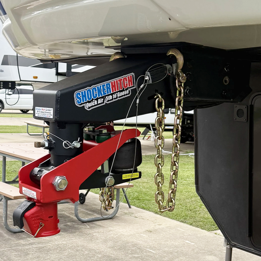 Quick Air 5th Wheel to Demco Gooseneck Coupler Conversion Kit Installed