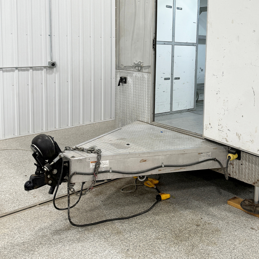 Square Plate HD 21K Air Trailer Tongue Mount & Demco Coupler - On Stacker