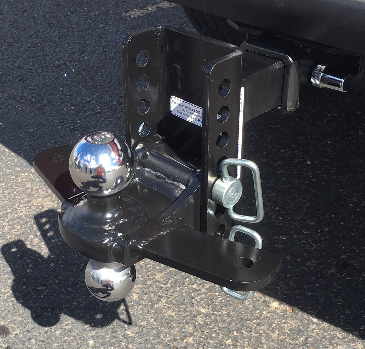 Shocker XR Combo Ball Mount with Sway Control Tabs Shocker Hitch®