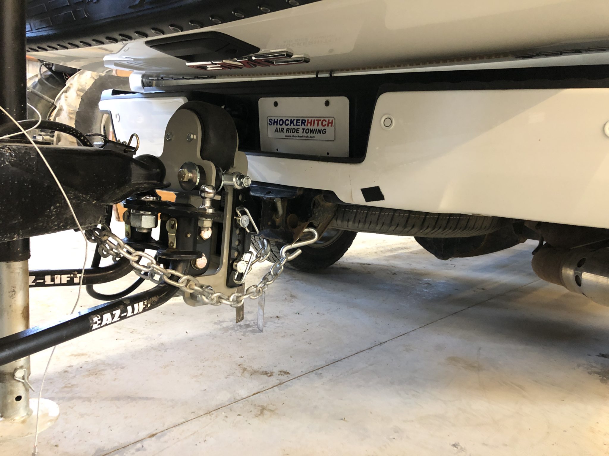 Shocker Hitch Air Equalizer™ for Weight Distribution Hitch