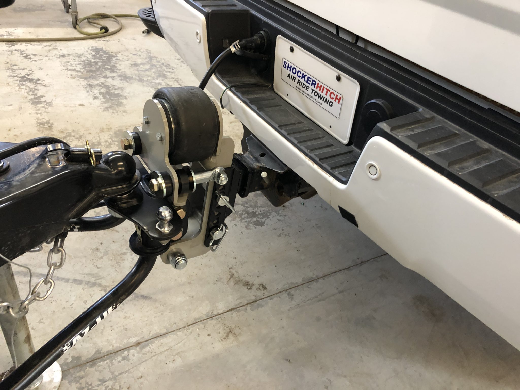Shocker Hitch Air Equalizer™ for Weight Distribution Hitch