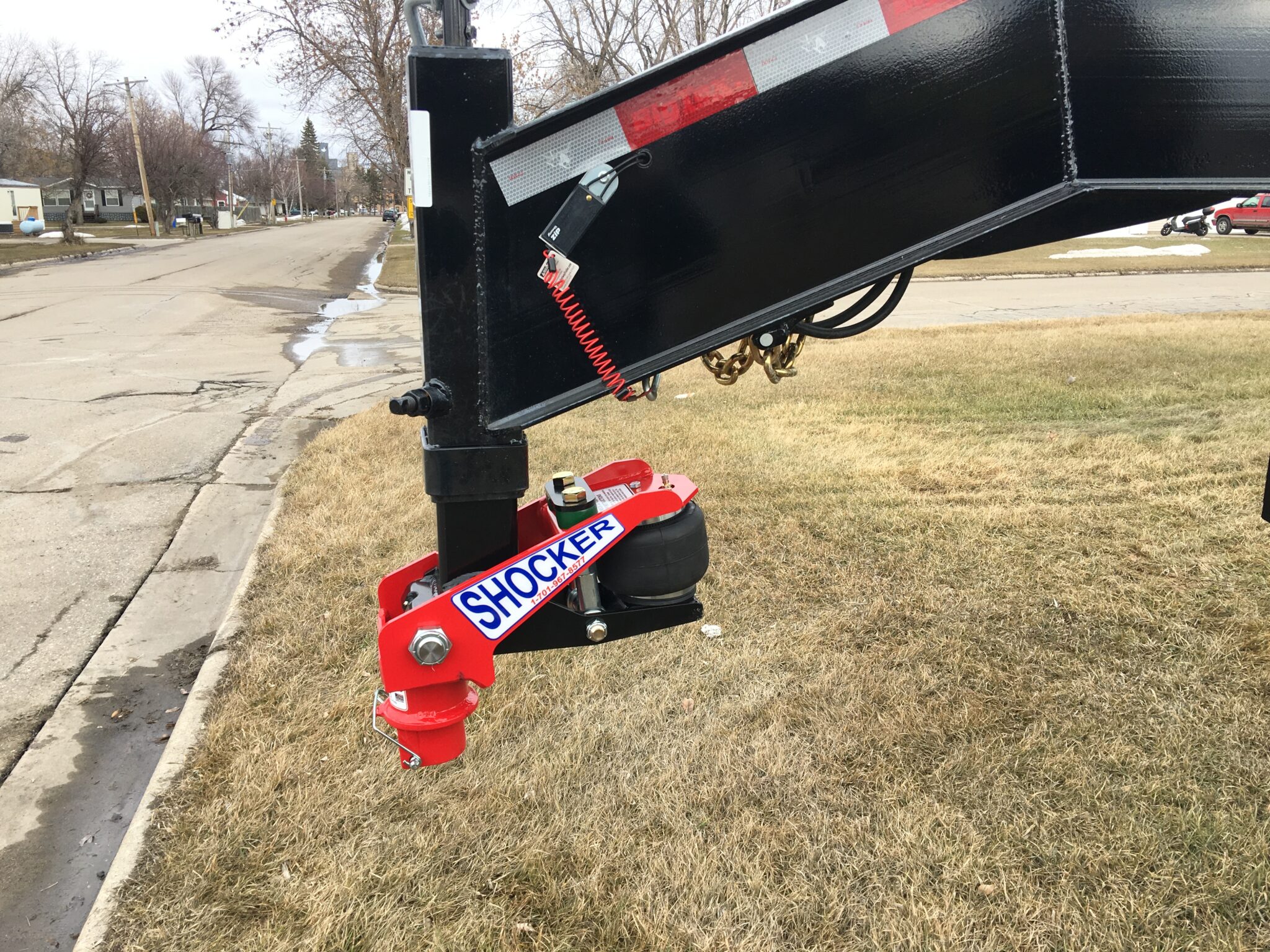 Shocker Gooseneck Surge Air Hitch with Wallace 3″ Ball Coupler